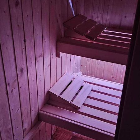 Stan Na Dan Kozarska Dubica Apartman Bosanska Dubica Kültér fotó