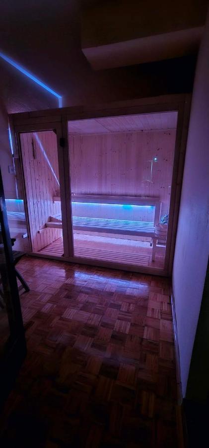 Stan Na Dan Kozarska Dubica Apartman Bosanska Dubica Kültér fotó